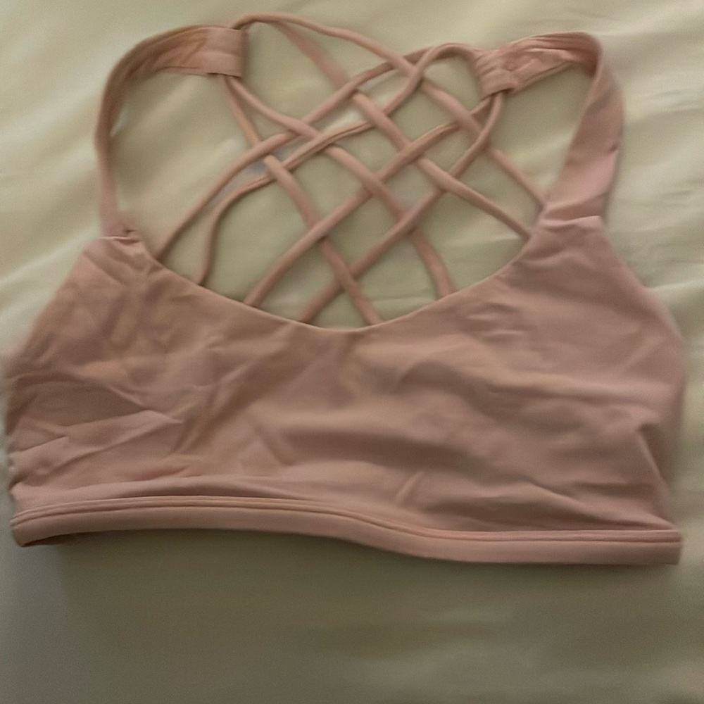 Lululemon Free to Be Bra in Dew Pink
